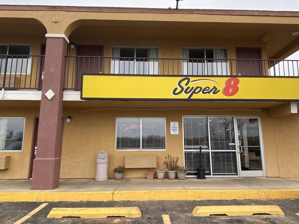 Super 8 By Wyndham Midwest City Ok Exterior foto